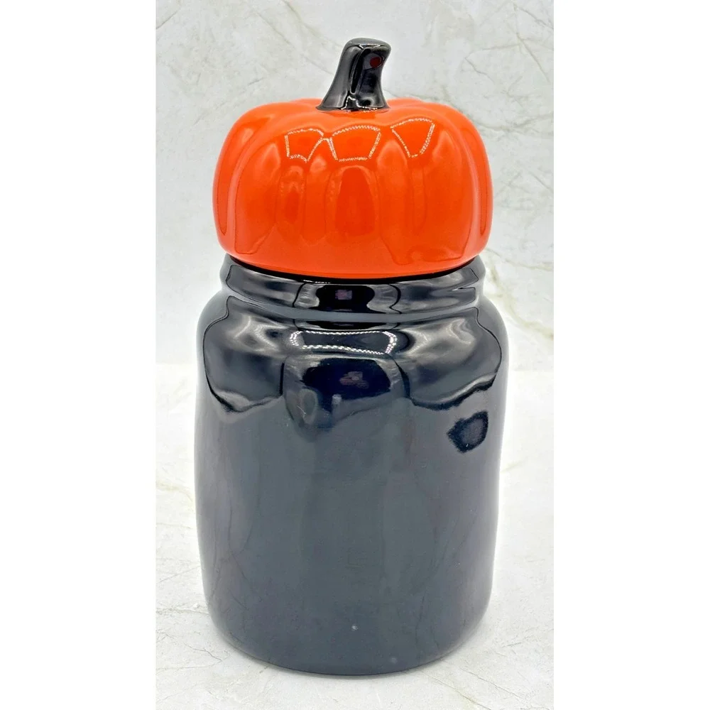 Rae Dunn TRICK OR TREAT Black Ceramic Canister Lid‎ Pumpkin Topper New Halloween